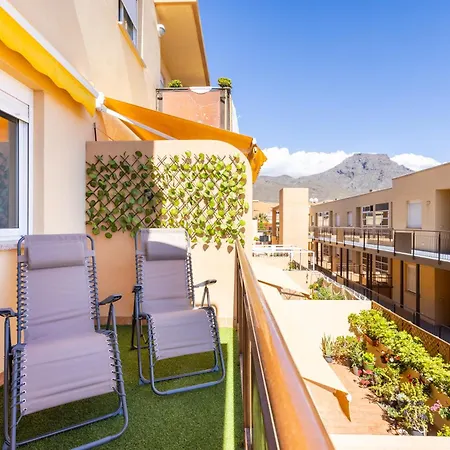 Adeje Terrace By Sunkeyrents شقة أذيخي